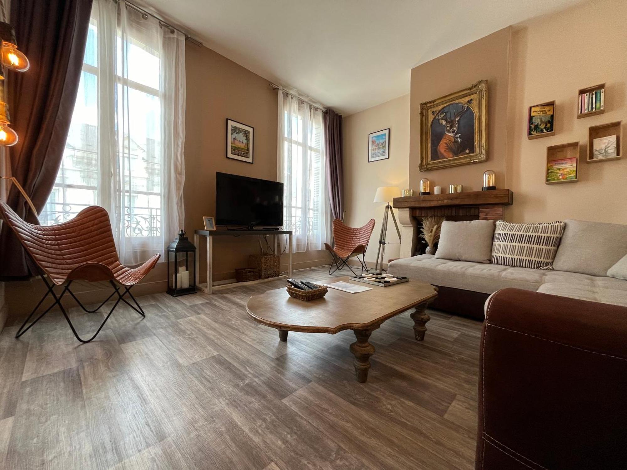 Cote Chateau - Grand Appartement Au Coeur De Blois Bagian luar foto