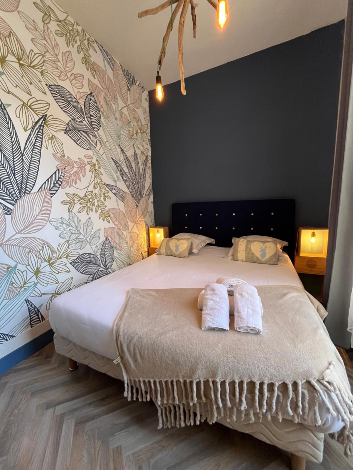 Cote Chateau - Grand Appartement Au Coeur De Blois Bagian luar foto
